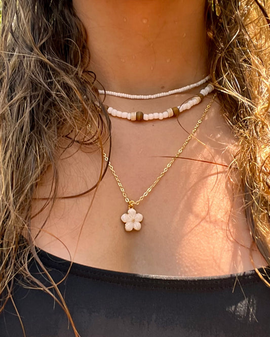 White hibiscus necklace