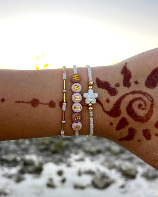 Wander The Coast Set